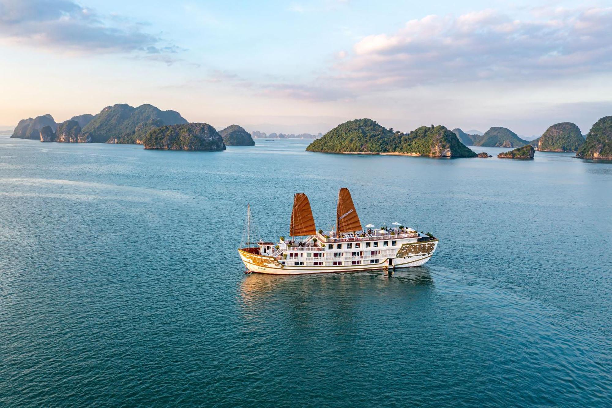 Hotel Indochina Sails Ha Long Bay Exterior foto