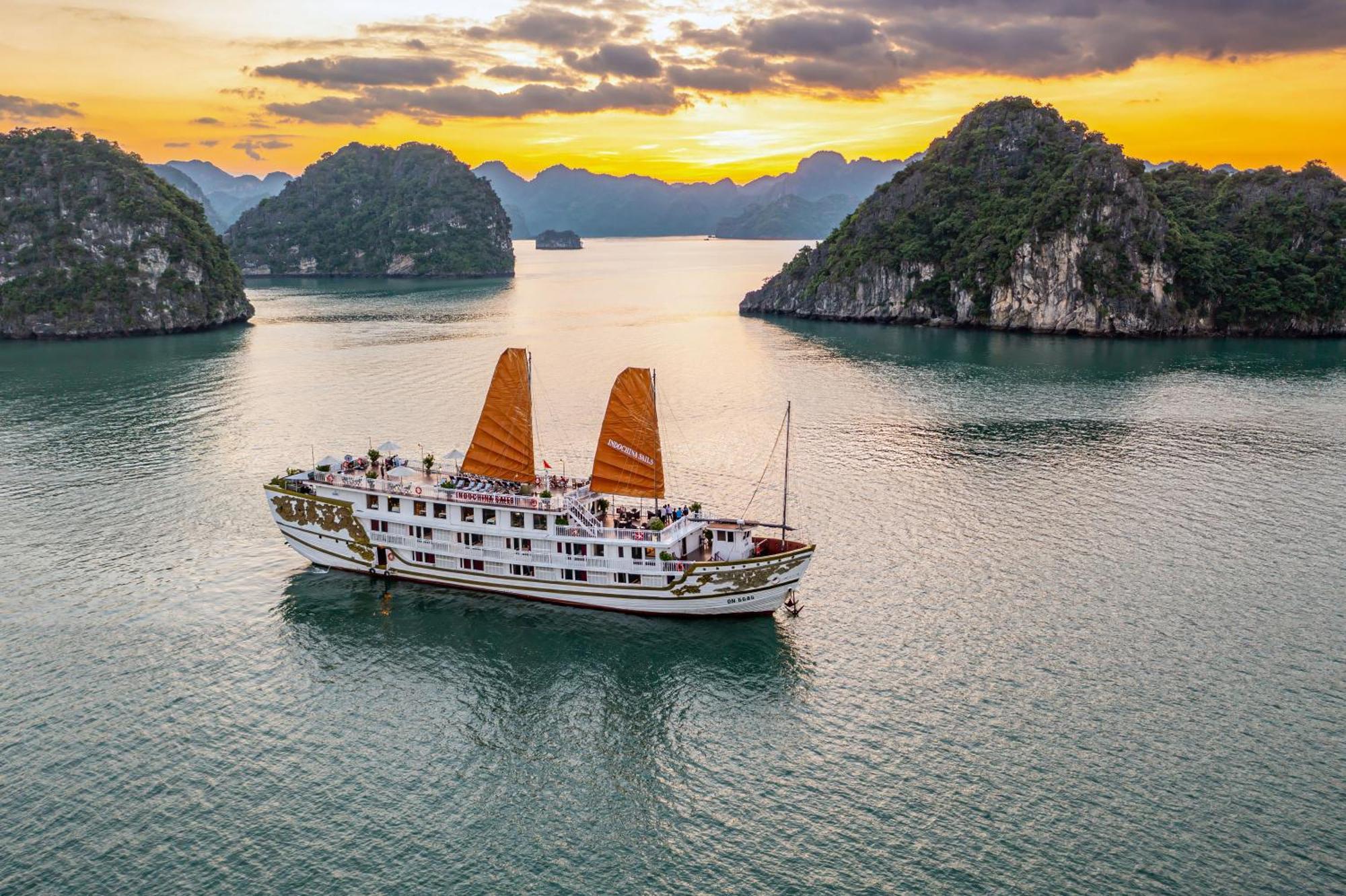 Hotel Indochina Sails Ha Long Bay Exterior foto